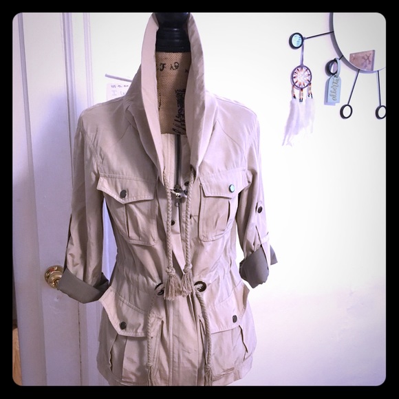 Zara Tan Jacket - Picture 1 of 8